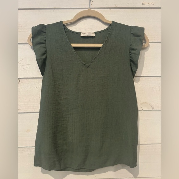 Paper Crane Green Flutter Sleeve Ruffled Blouse - Picture 1 of 10
